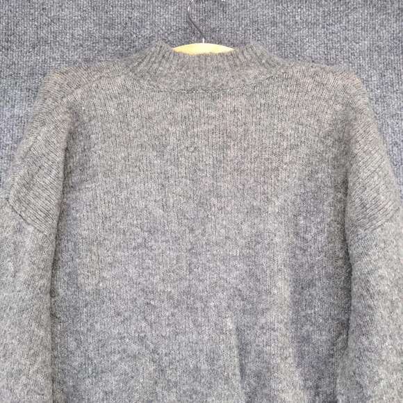 Philosophy Republic Clothing Women's Pullover Sweater Gray Size Small Acrylic - Picture 3 of 12